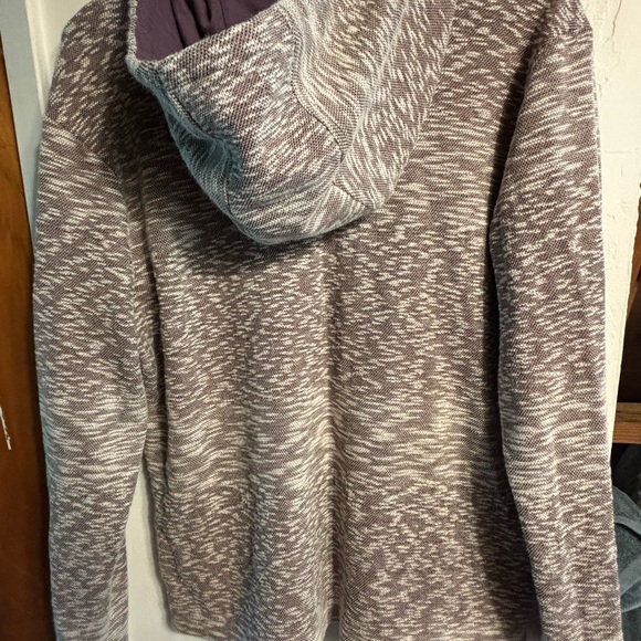 Hang Ten Sweatshirt - Picture 2 of 4